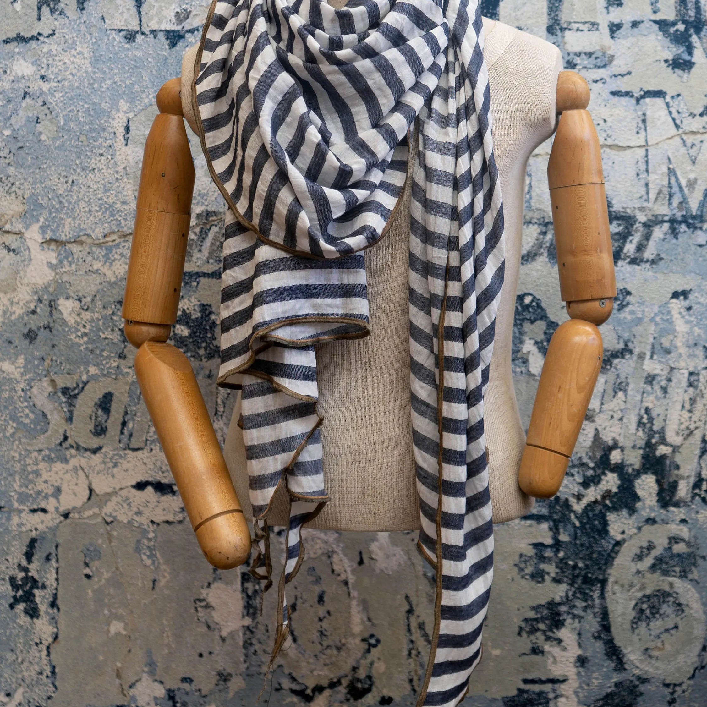 Glen Cove Scarf Late Sunday Afternoon Magazine & Factory