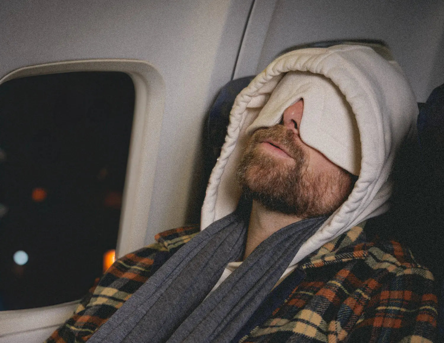 How-to-Wear-a-Scarf-With-a-Hoodie Late Sunday Afternoon