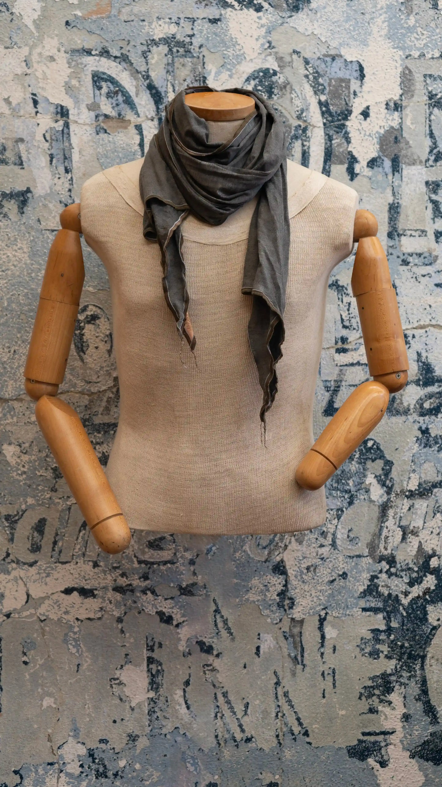 70's T Scarf Late Sunday Afternoon Magazine & Factory