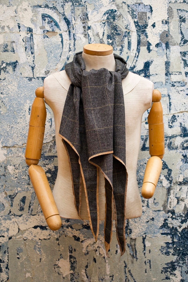 Mr. Sands Scarf