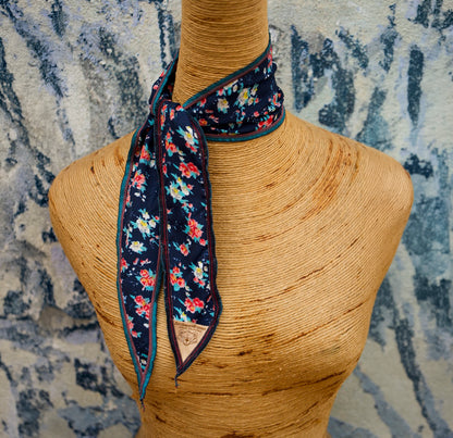 Scottsdale Bouquet Neck Scarf