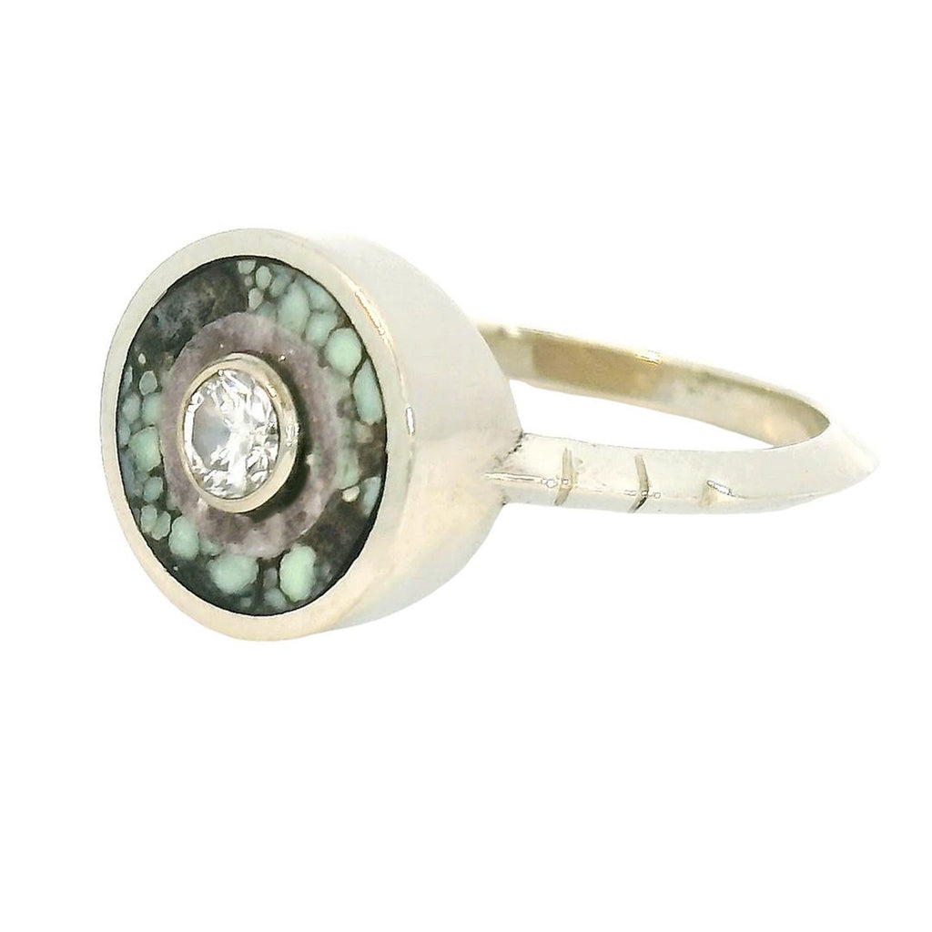 Perseus Bullseye Cerclen Ring Young in the Mountains